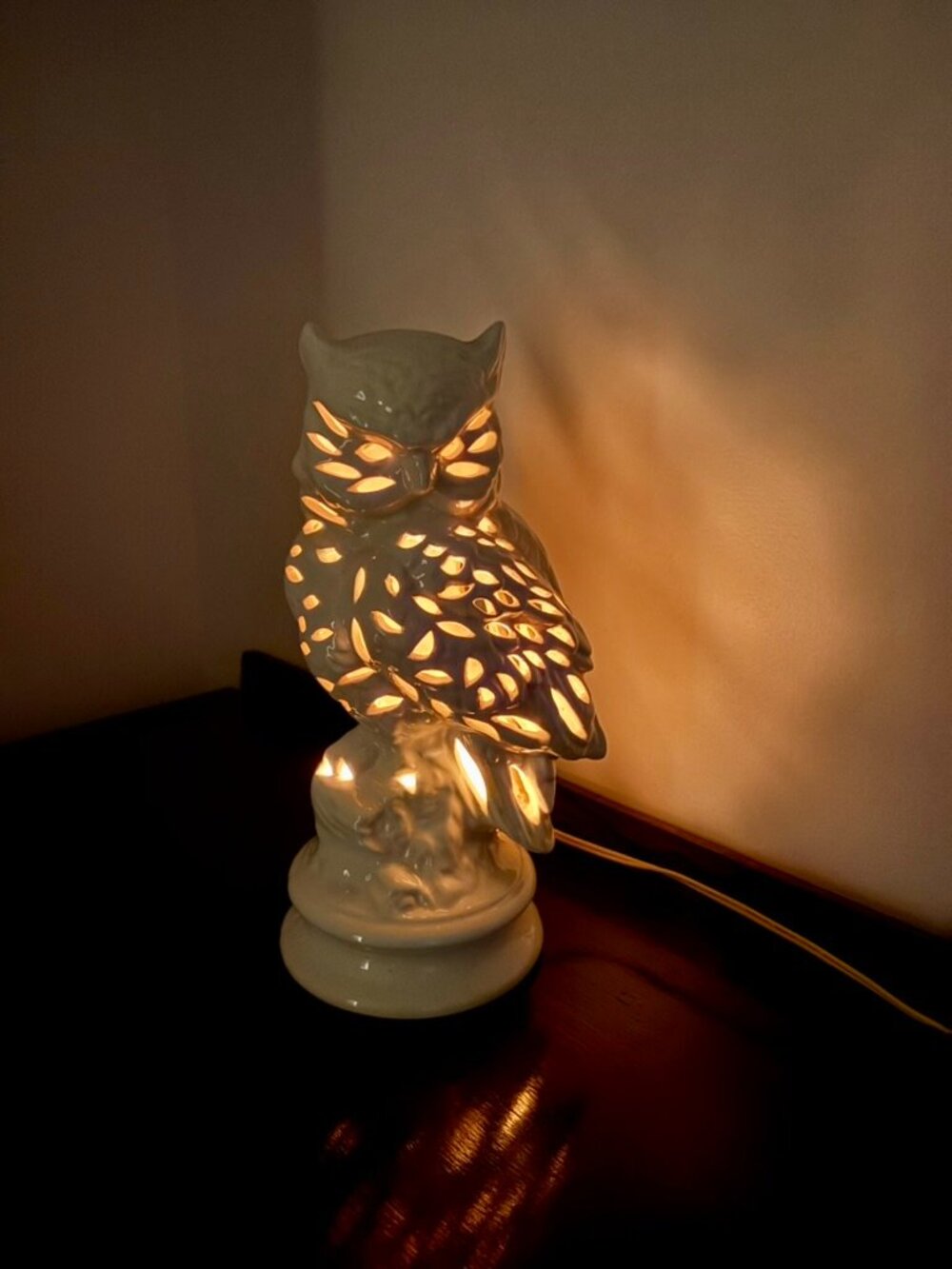 Vintage MCM Ceramic White Owl Lamp